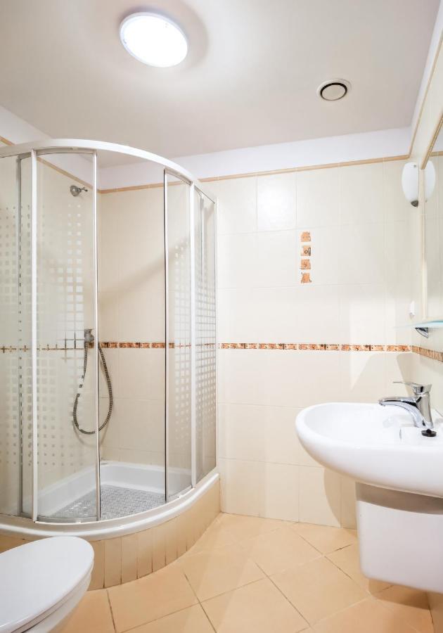 Duzy Apartament Duszniki-Zdroj ดุสนิกิ สดรอย ภายนอก รูปภาพ